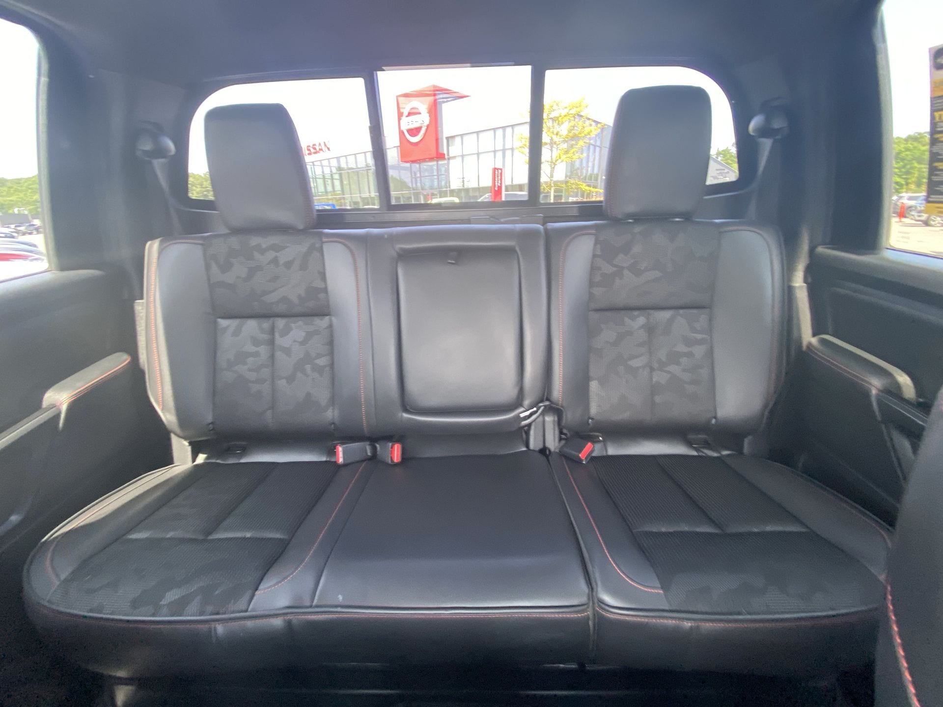 2023 Nissan Titan PRO-4X - Photo 20
