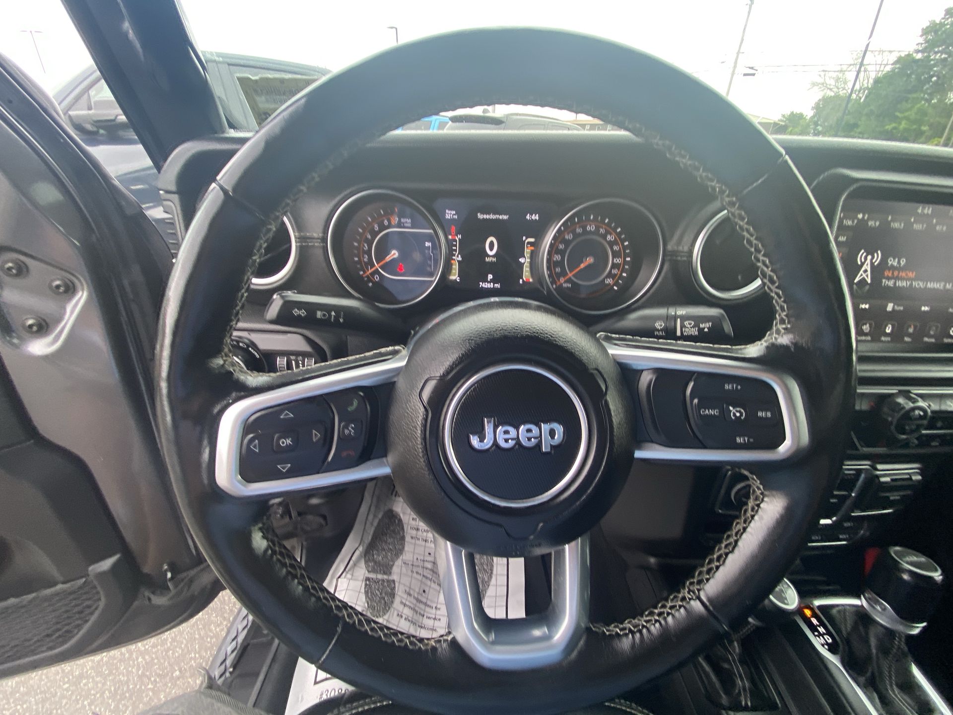 2021 Jeep Gladiator Overland - Photo 14