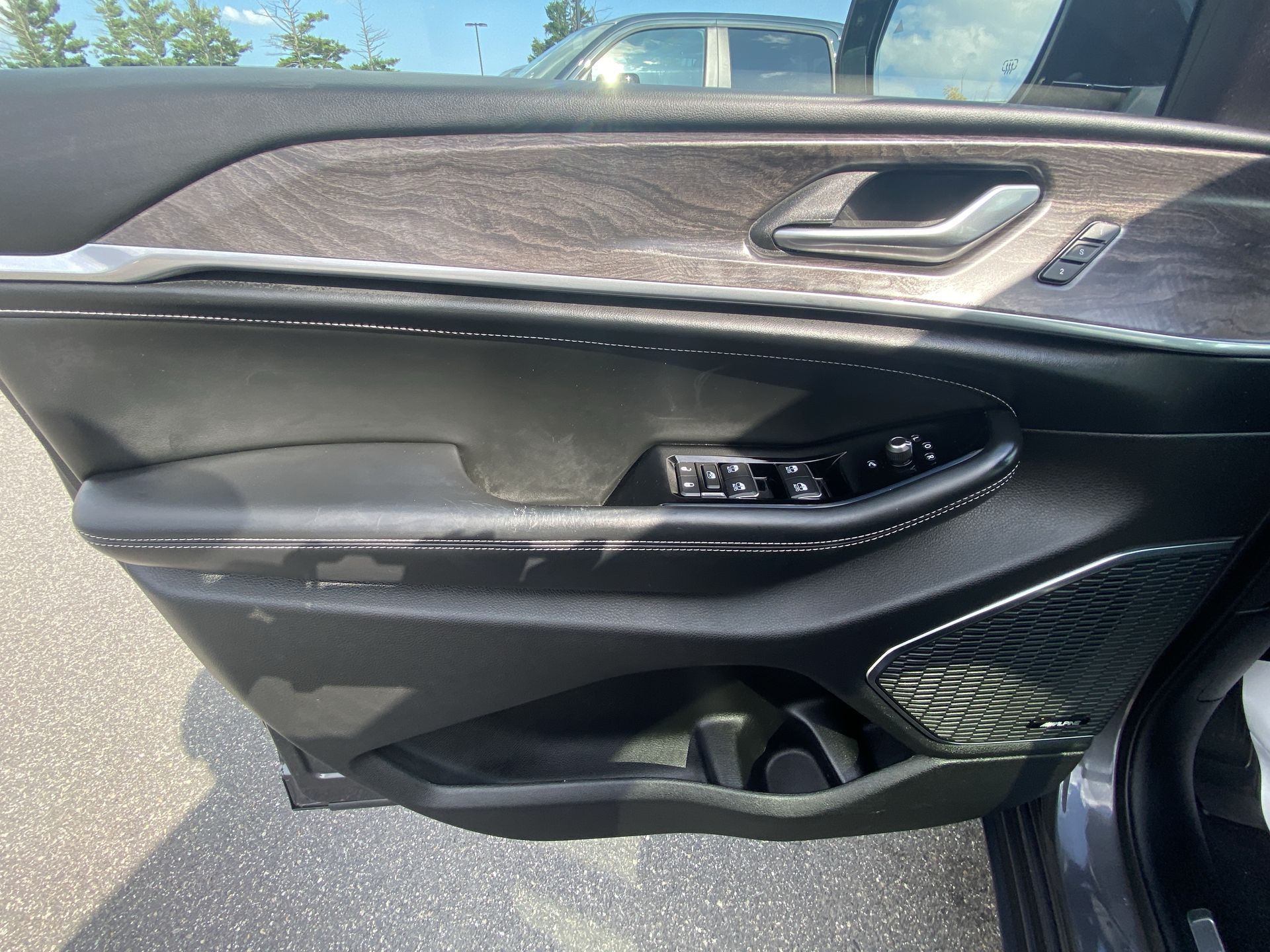 2023 Jeep Grand Cherokee L Overland - Photo 13