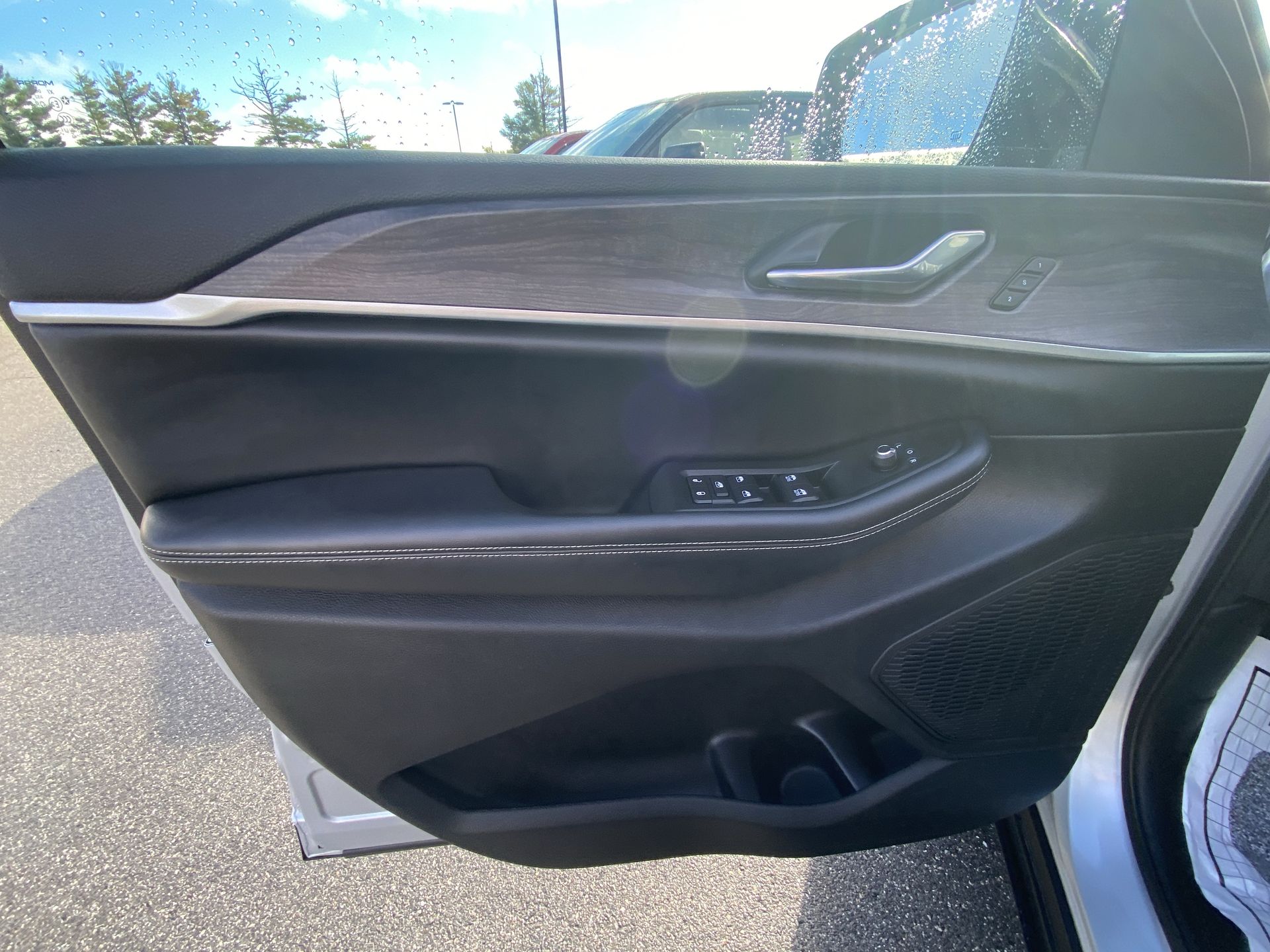 2025 Jeep Grand Cherokee Limited - Photo 13