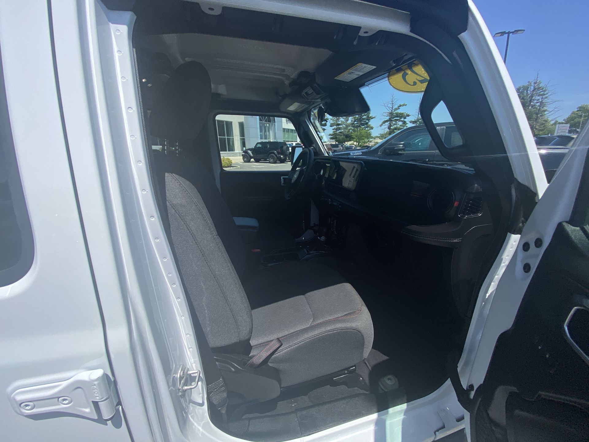 2025 Jeep Wrangler 4-Door Rubicon - Photo 23