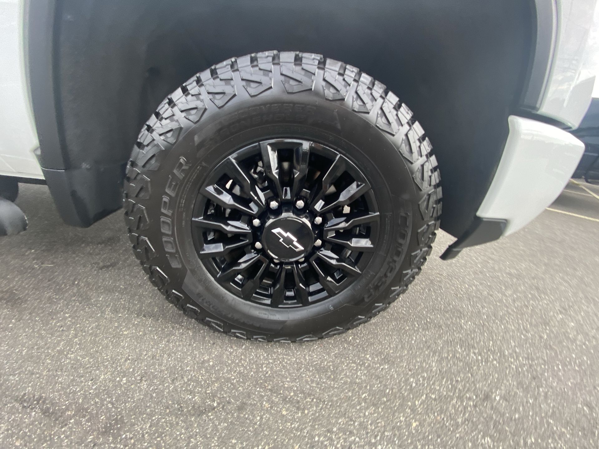 2024 Chevrolet Silverado 2500HD LTZ - Photo 10