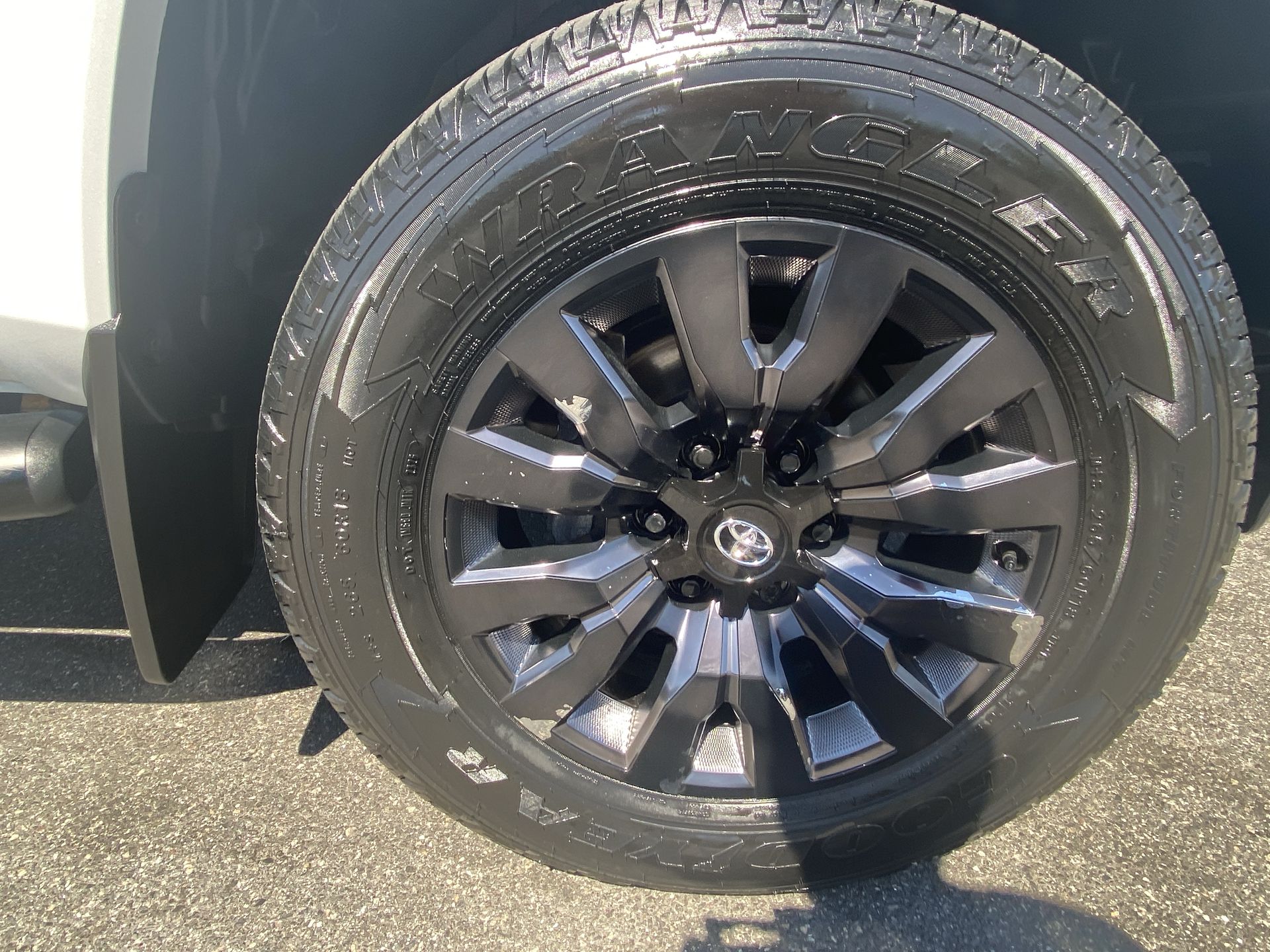 2023 Toyota Tacoma Limited - Photo 10