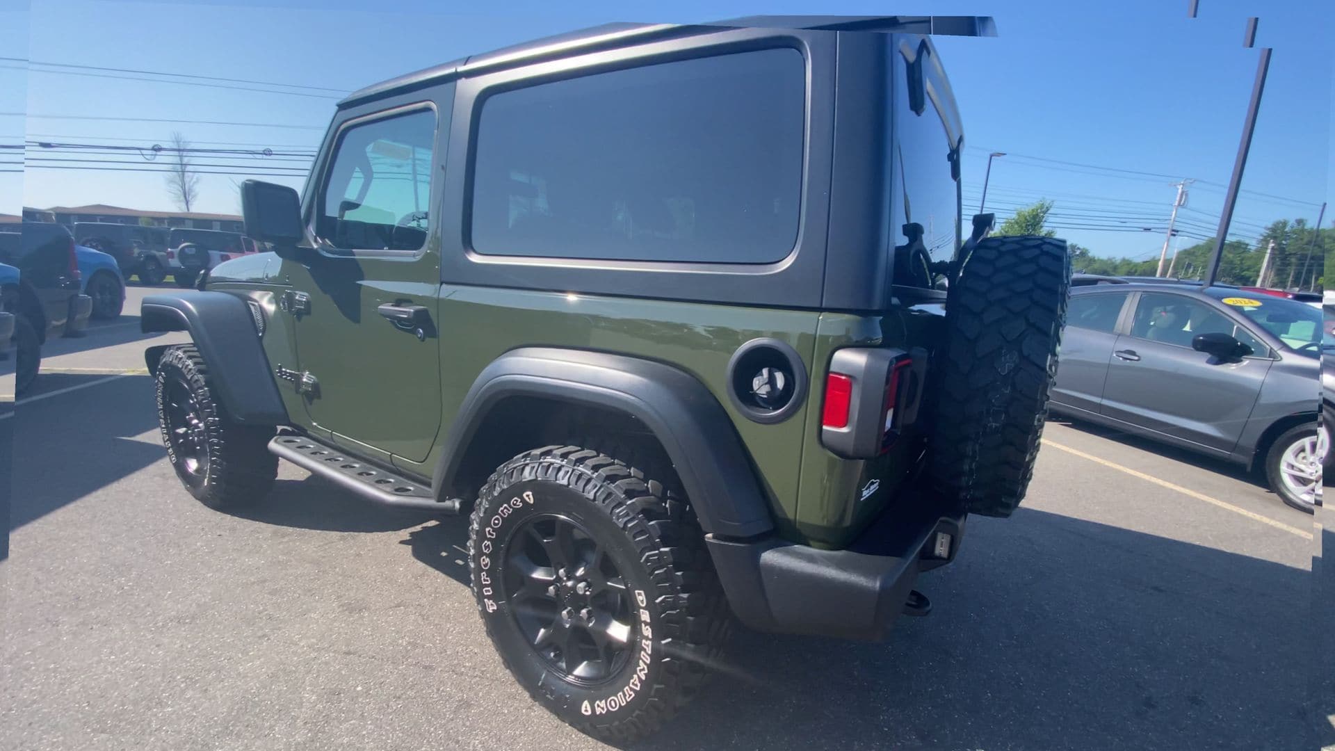 2021 Jeep Wrangler Willys - Photo 8