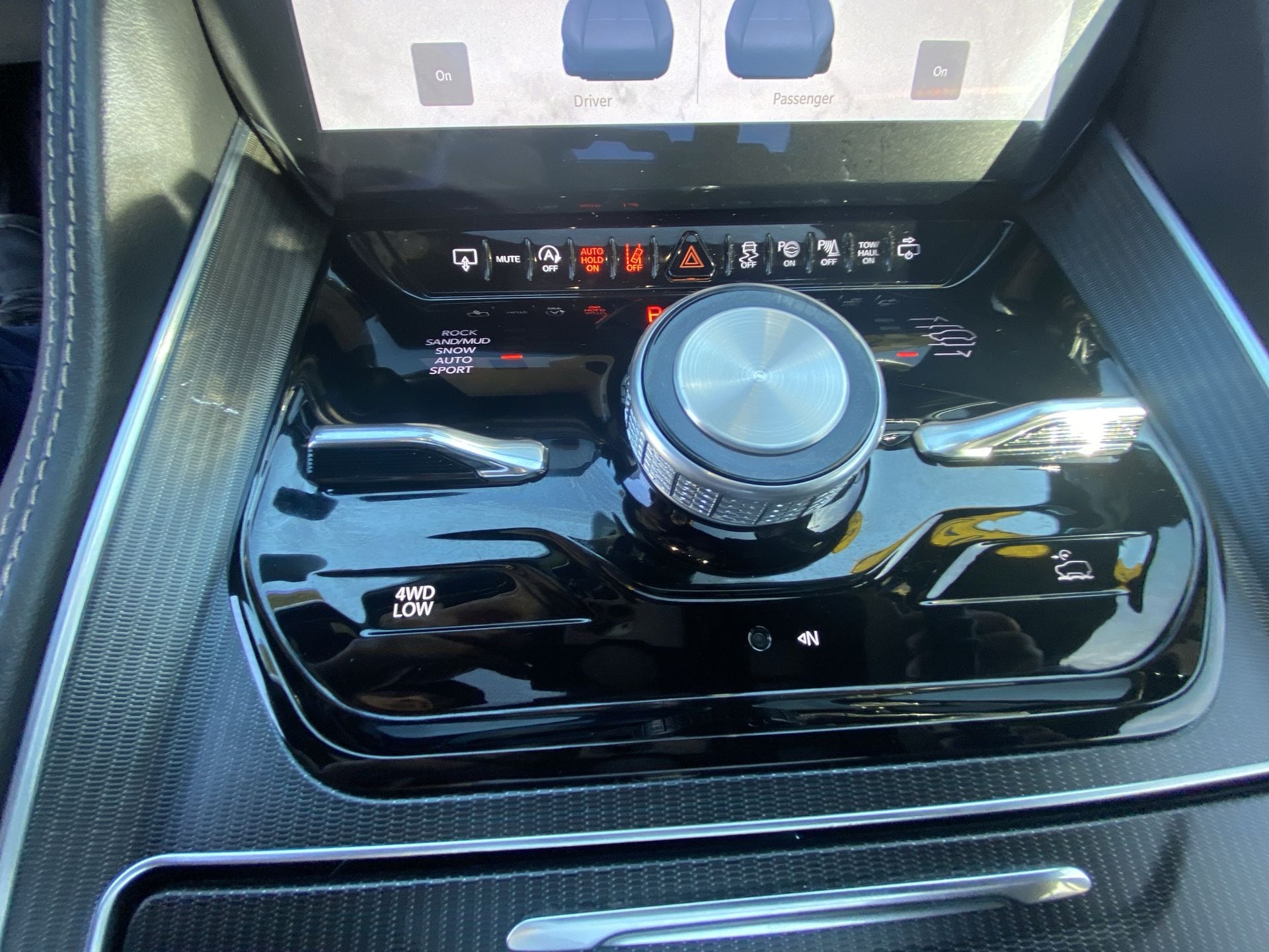 2024 Jeep Grand Wagoneer Series II - Photo 19