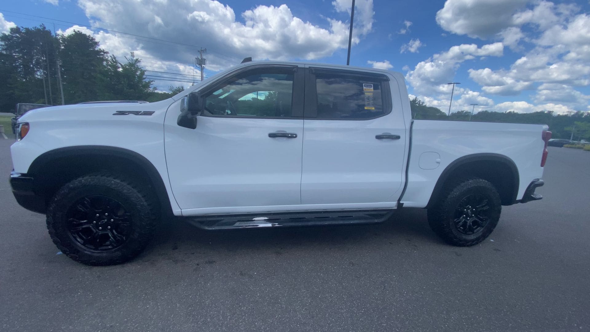 2023 Chevrolet Silverado 1500 ZR2 - Photo 7