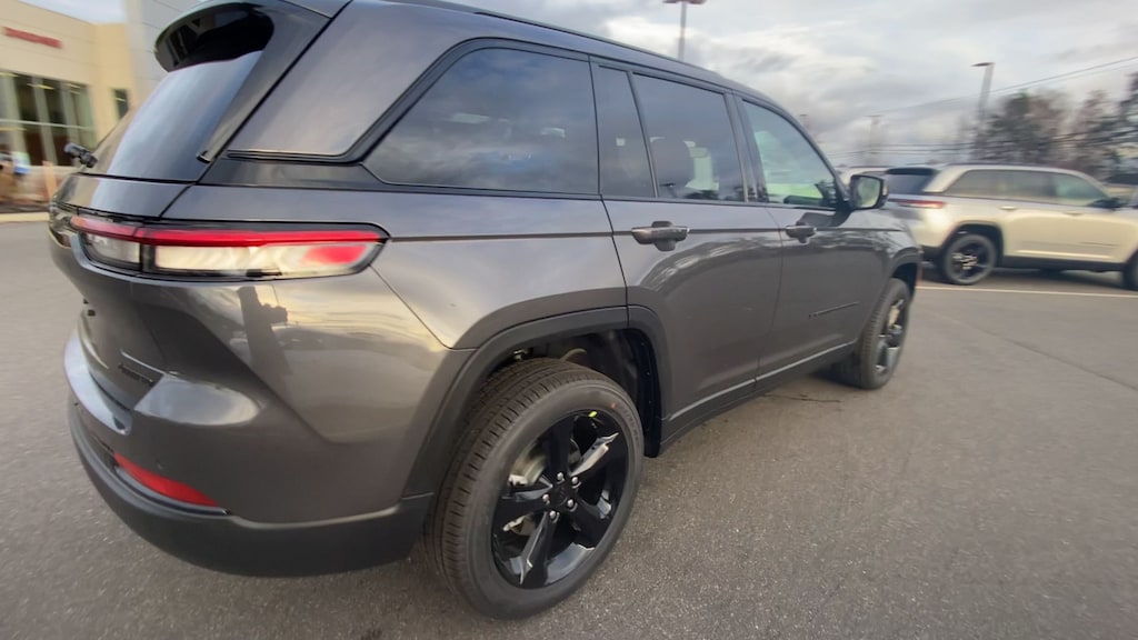 New 2025 Jeep Grand Cherokee LIMITED 4X4 Sport Utility