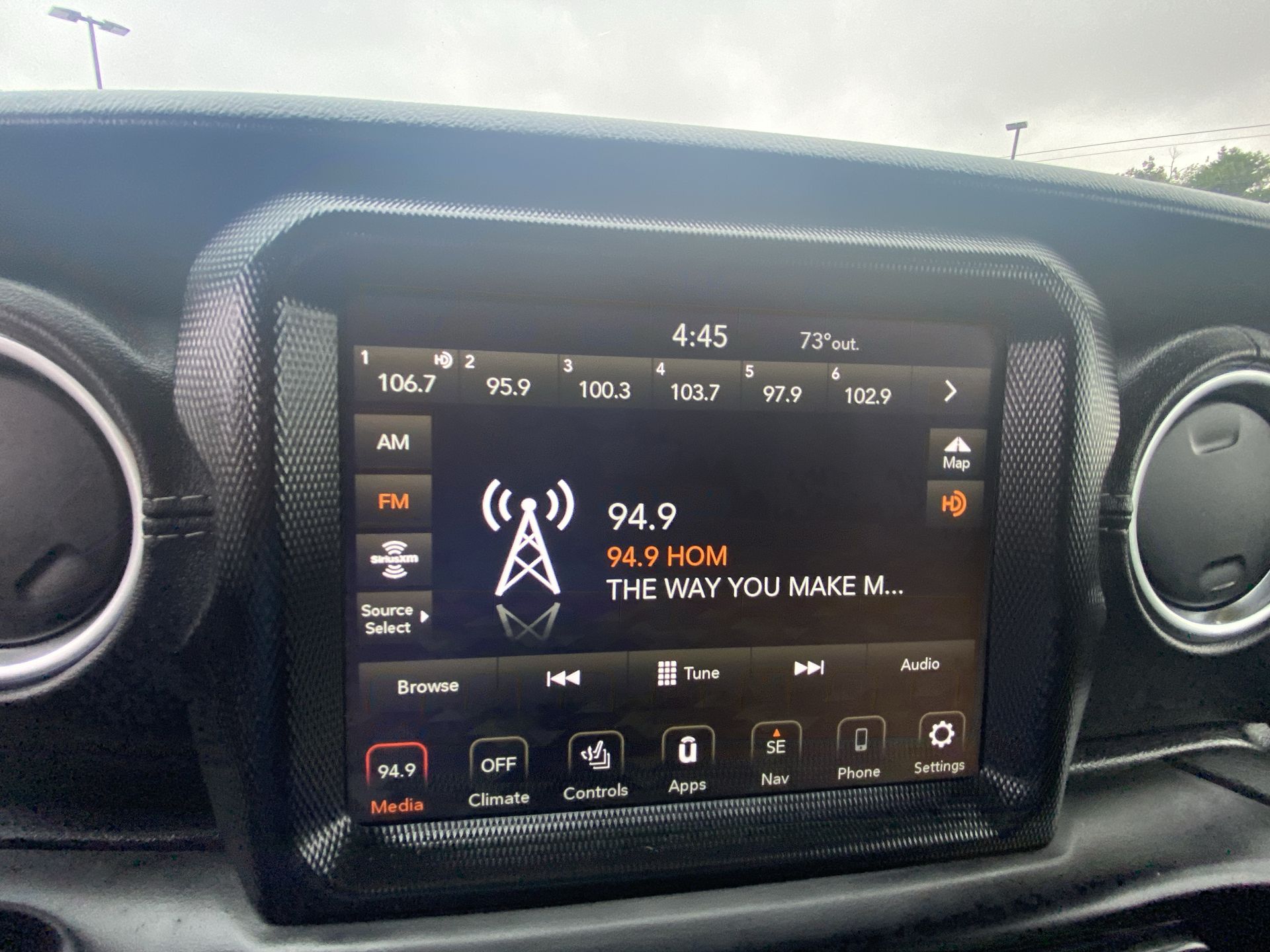 2021 Jeep Gladiator Overland - Photo 16