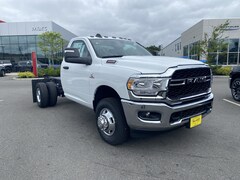 2025 Ram 3500 Chassis Cab 3500 TRADESMAN CHASSIS REGULAR CAB 4X4 60' CA Pickup