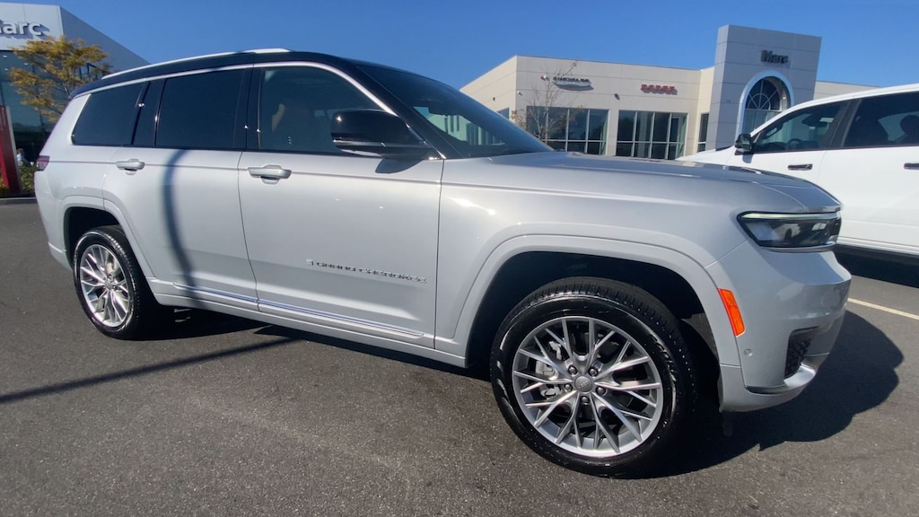 Used 2023 Jeep Grand Cherokee L Summit SUV