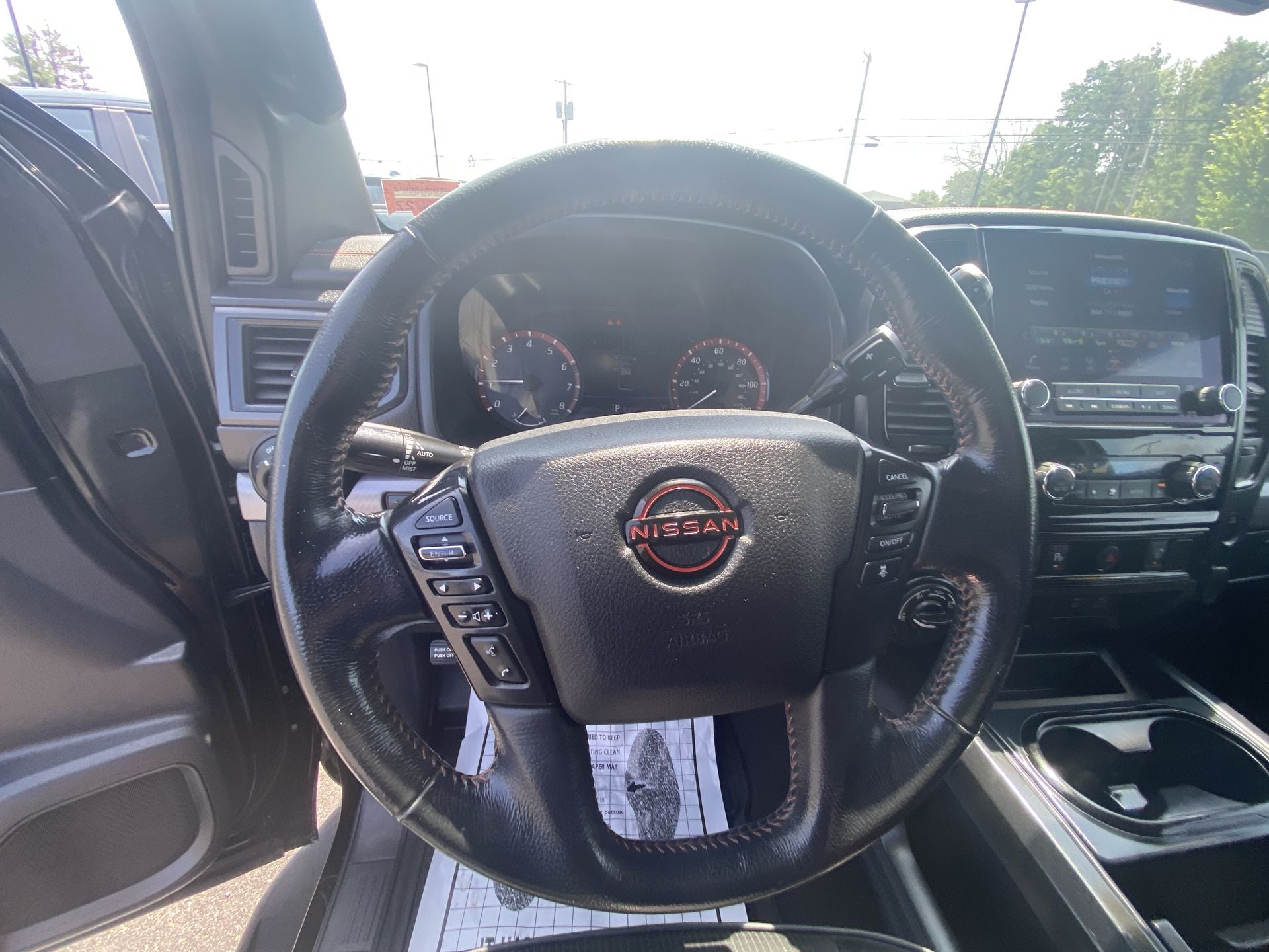 2023 Nissan Titan PRO-4X - Photo 13