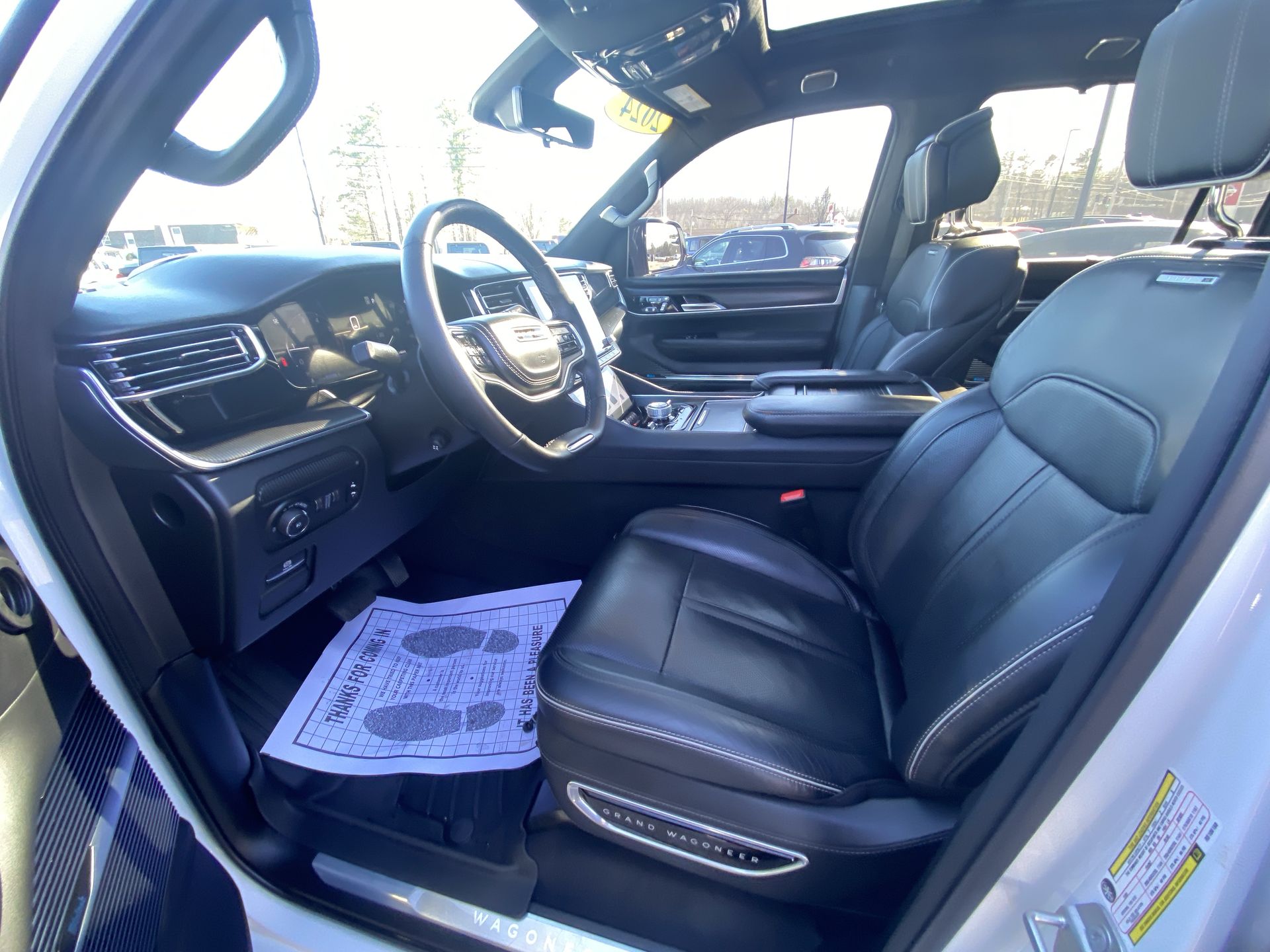 2024 Jeep Grand Wagoneer Series II - Photo 11