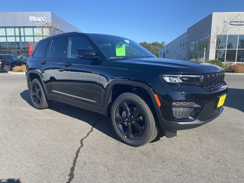 New 2025 Jeep Grand Cherokee ALTITUDE X 4X4 Sport Utility