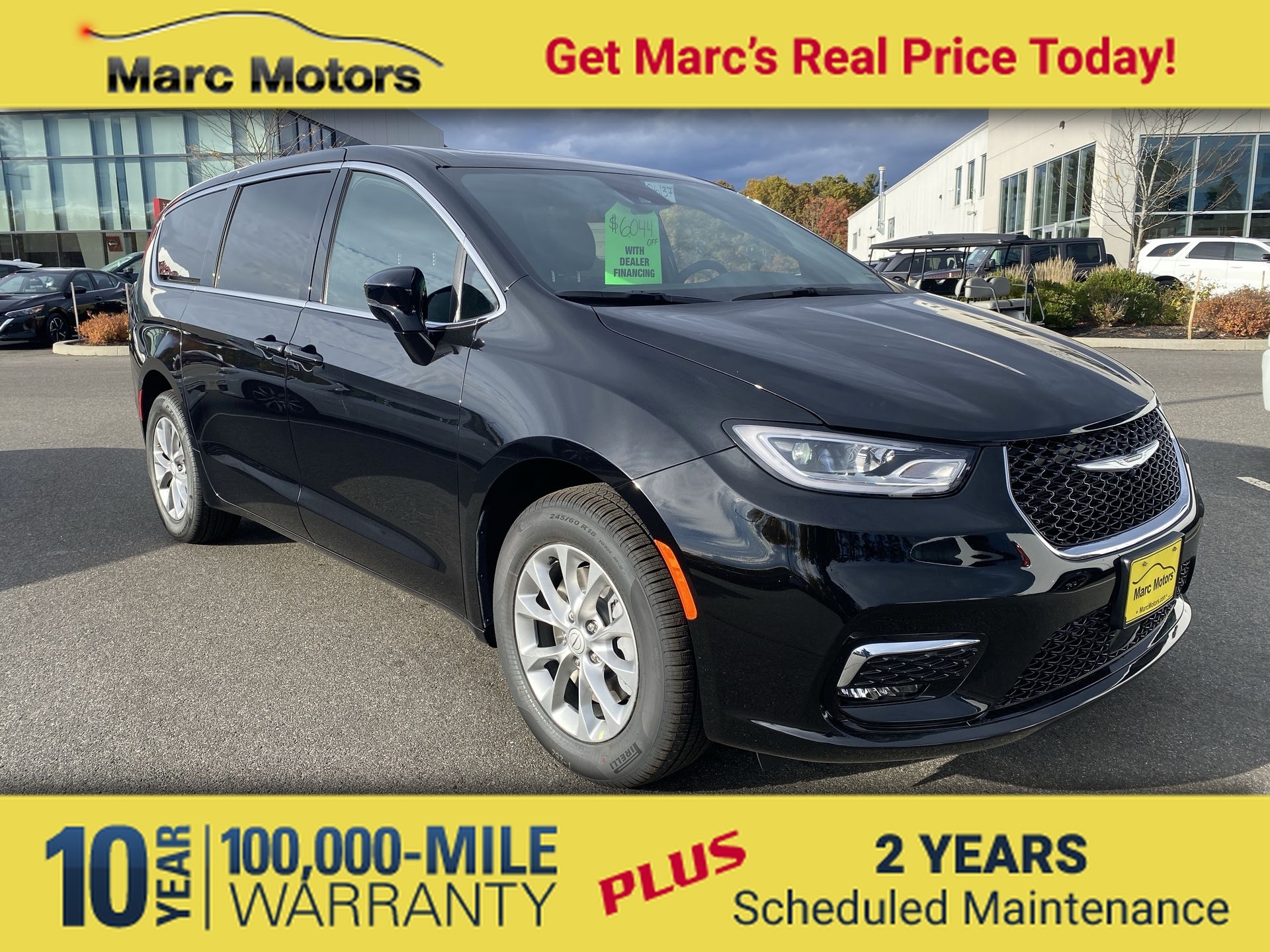 2026 Chrysler Pacifica Select's photo