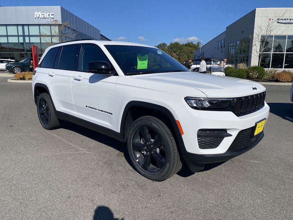 New 2025 Jeep Grand Cherokee ALTITUDE X 4X4 Sport Utility