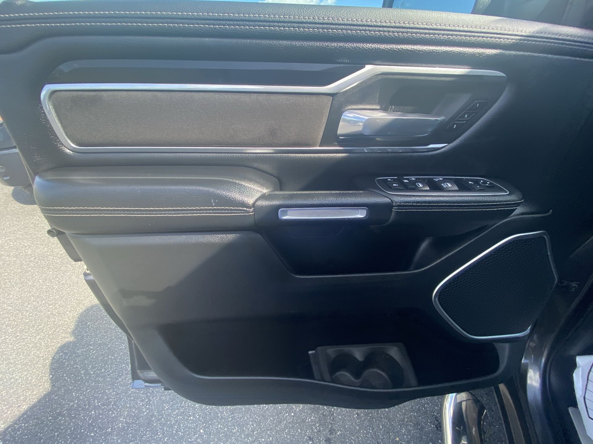 2020 RAM Ram 1500 Pickup Laramie - Photo 13