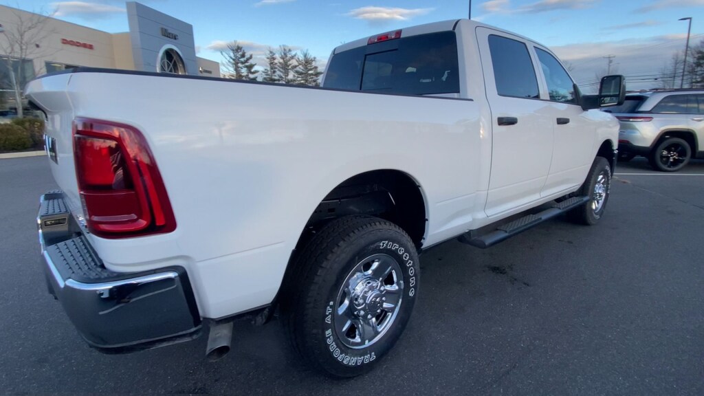 New 2026 Ram 2500 TRADESMAN CREW CAB 4X4 6'4 BOX Pickup
