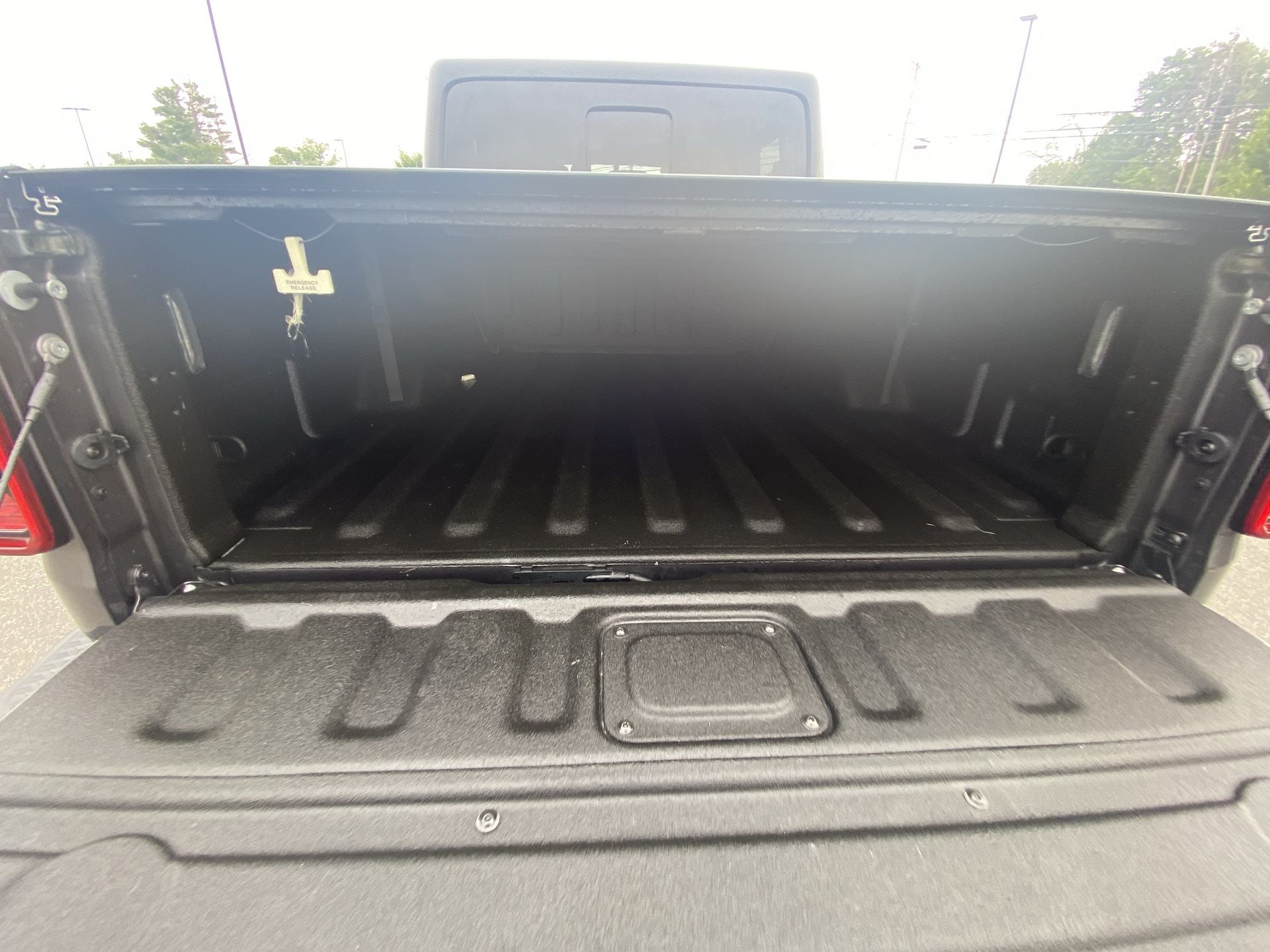 2021 Jeep Gladiator Overland - Photo 22
