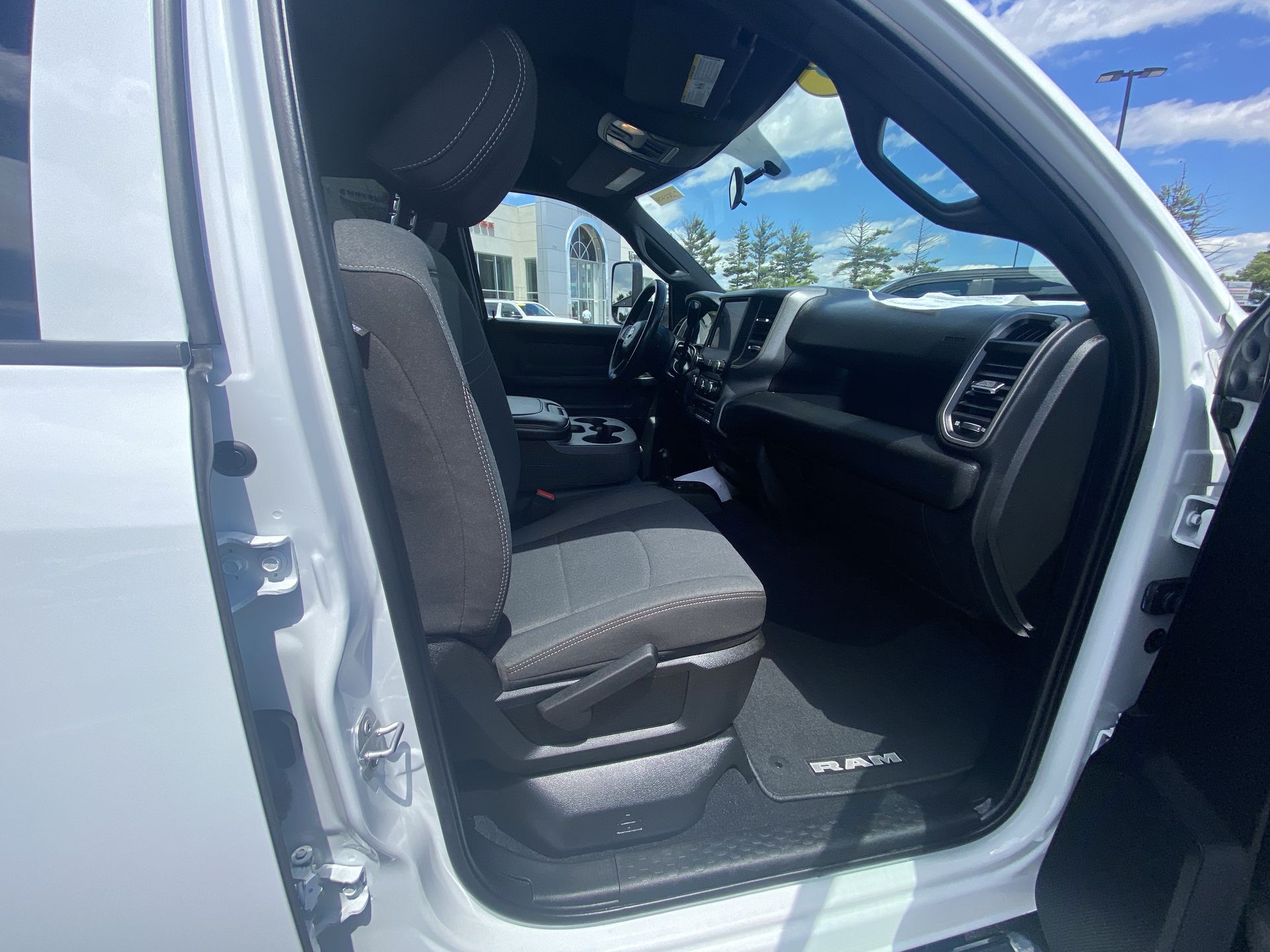 2022 RAM Ram 3500 Pickup Tradesman - Photo 23