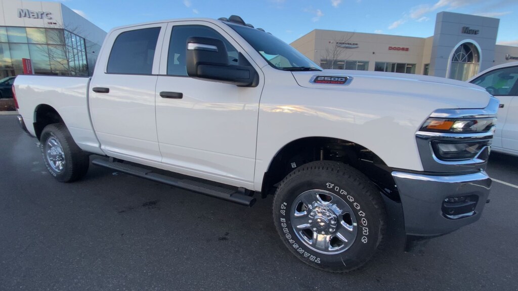 New 2026 Ram 2500 TRADESMAN CREW CAB 4X4 6'4 BOX Pickup