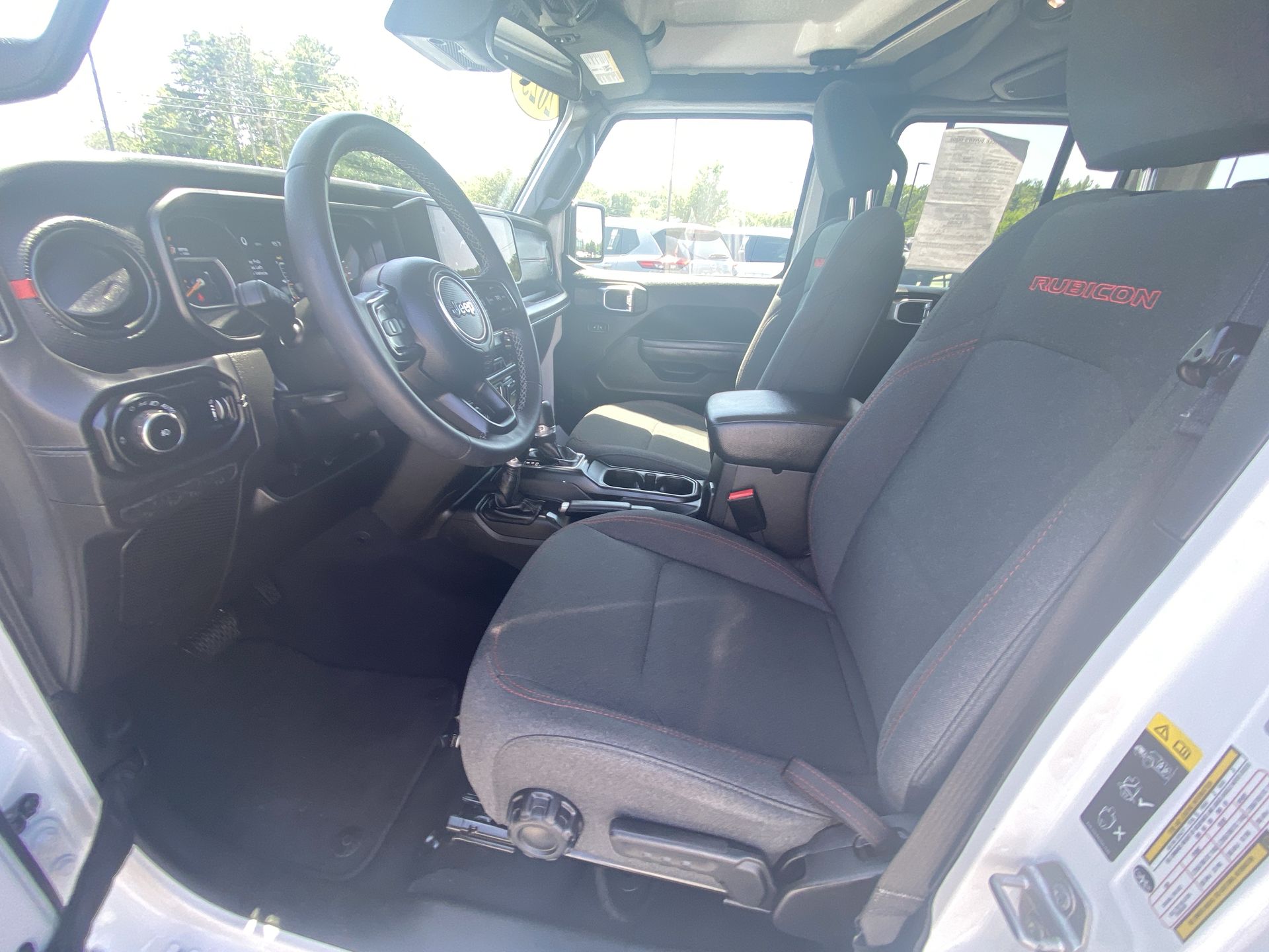 2025 Jeep Wrangler 4-Door Rubicon - Photo 11