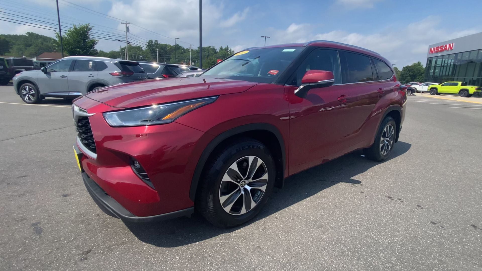 2021 Toyota Highlander XLE - Photo 6