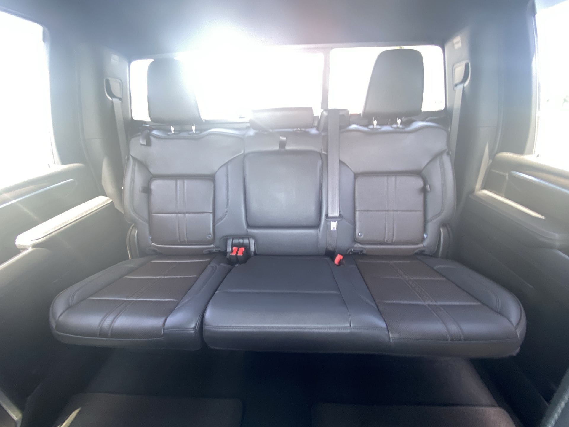 2025 Chevrolet Silverado 3500HD High Country - Photo 21