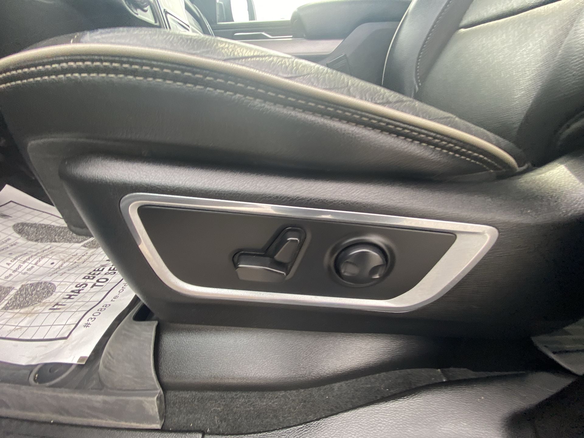 2023 RAM Ram 1500 Pickup Laramie - Photo 12