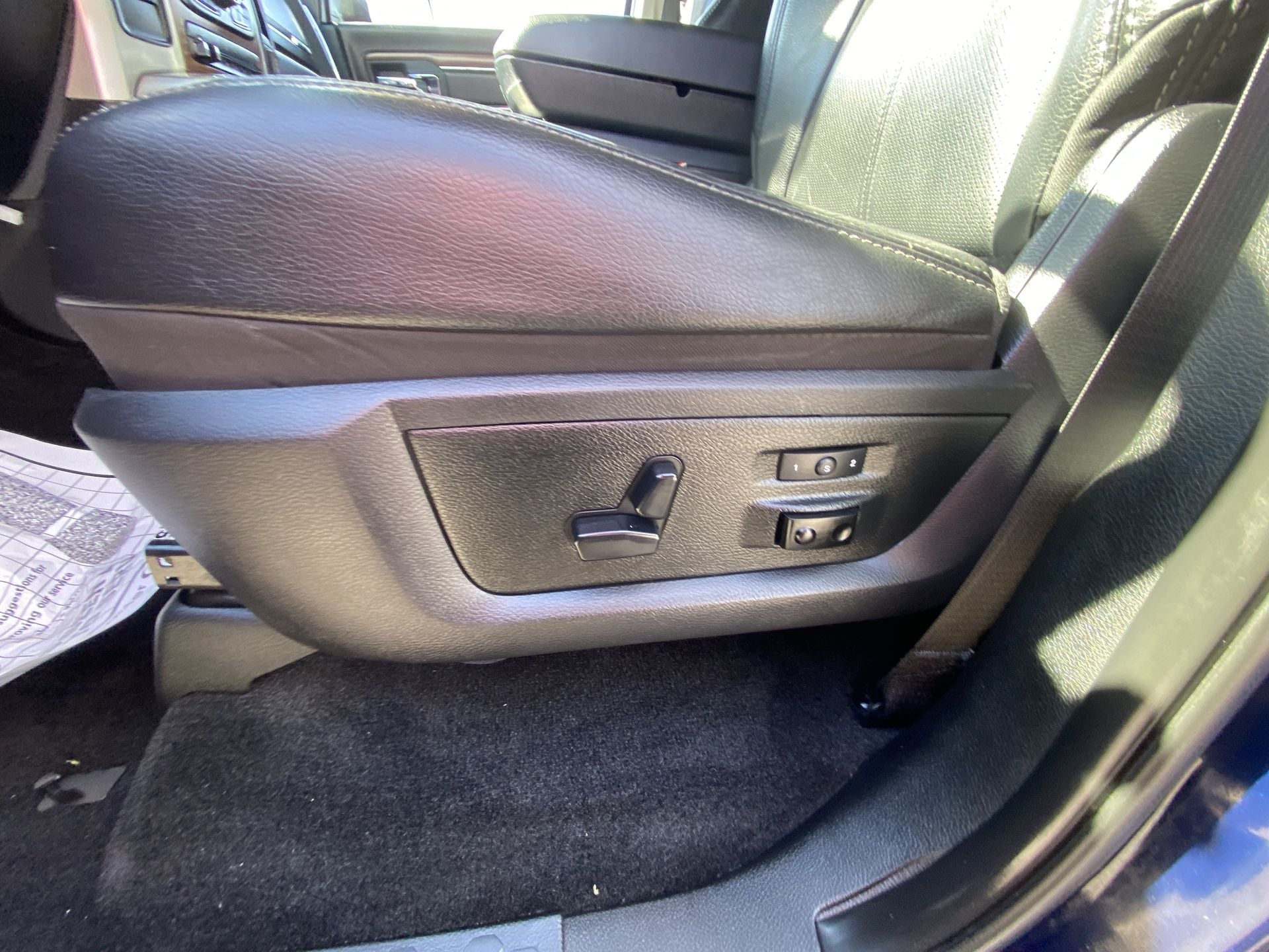 2018 RAM Ram 3500 Pickup Laramie - Photo 12
