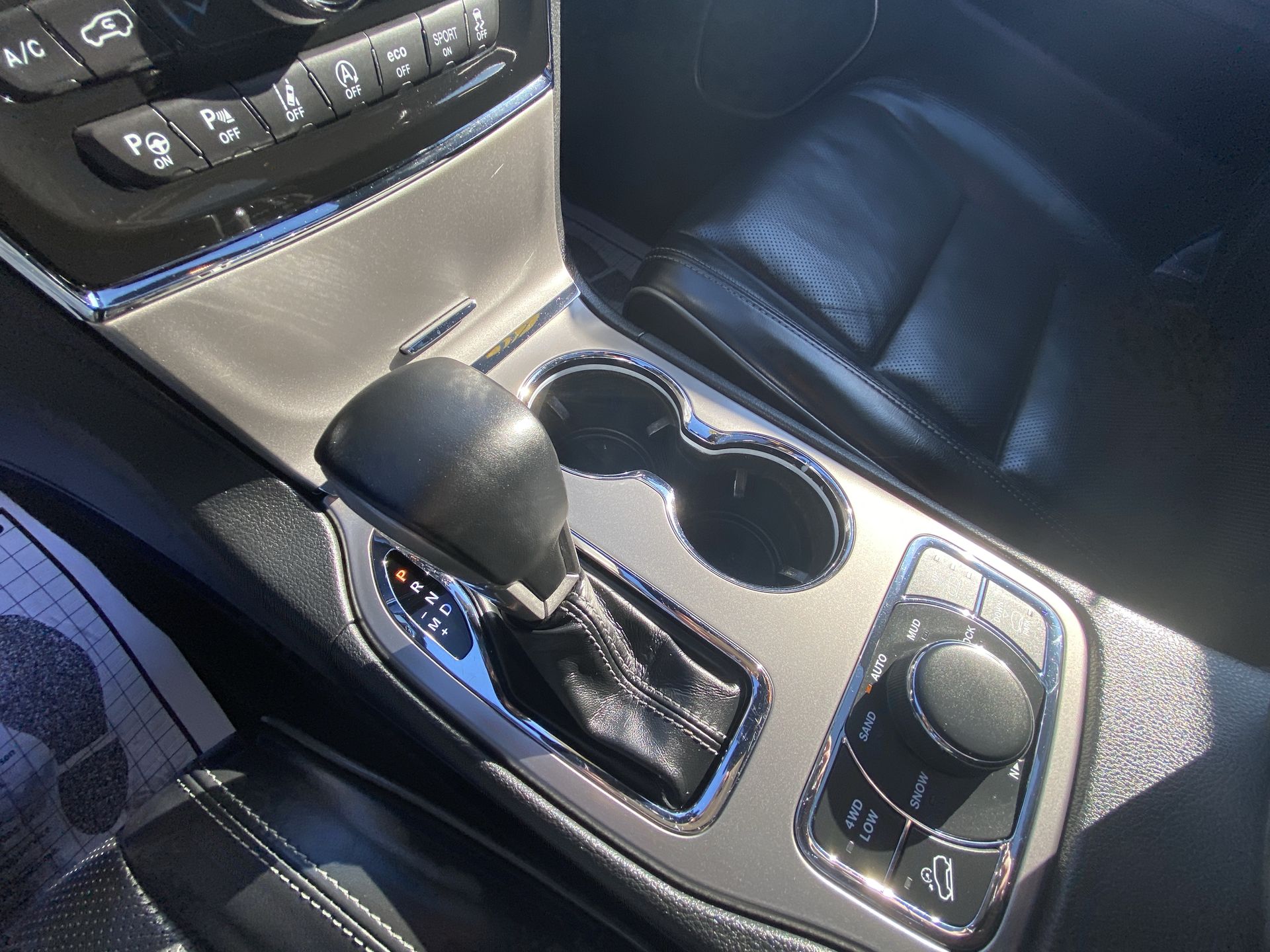 2021 Jeep Grand Cherokee Overland - Photo 19