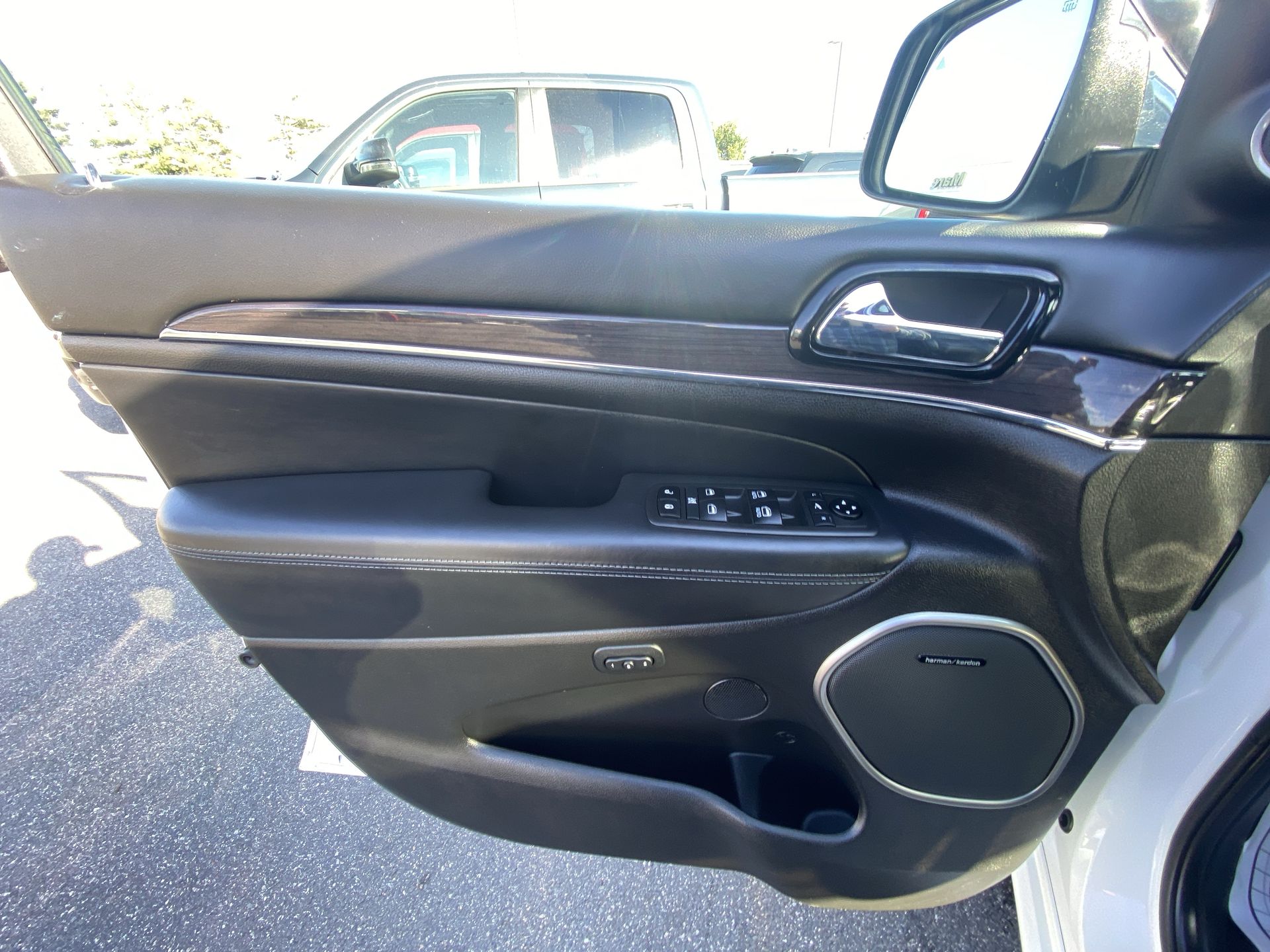 2021 Jeep Grand Cherokee Overland - Photo 13