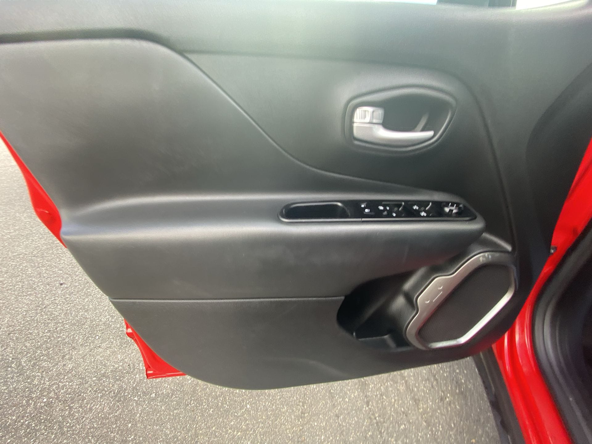 2023 Jeep Renegade Latitude - Photo 13