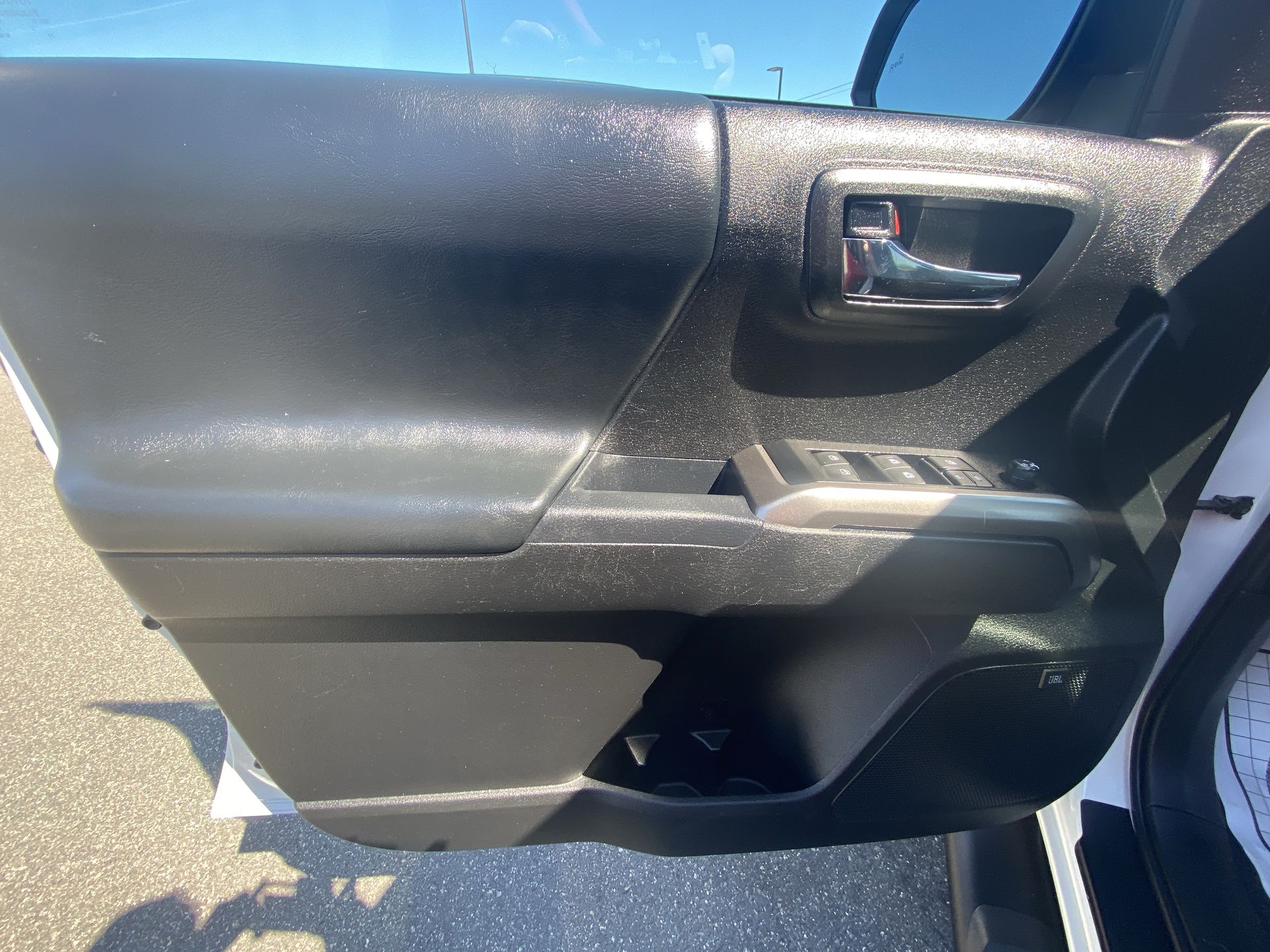 2023 Toyota Tacoma Limited - Photo 12
