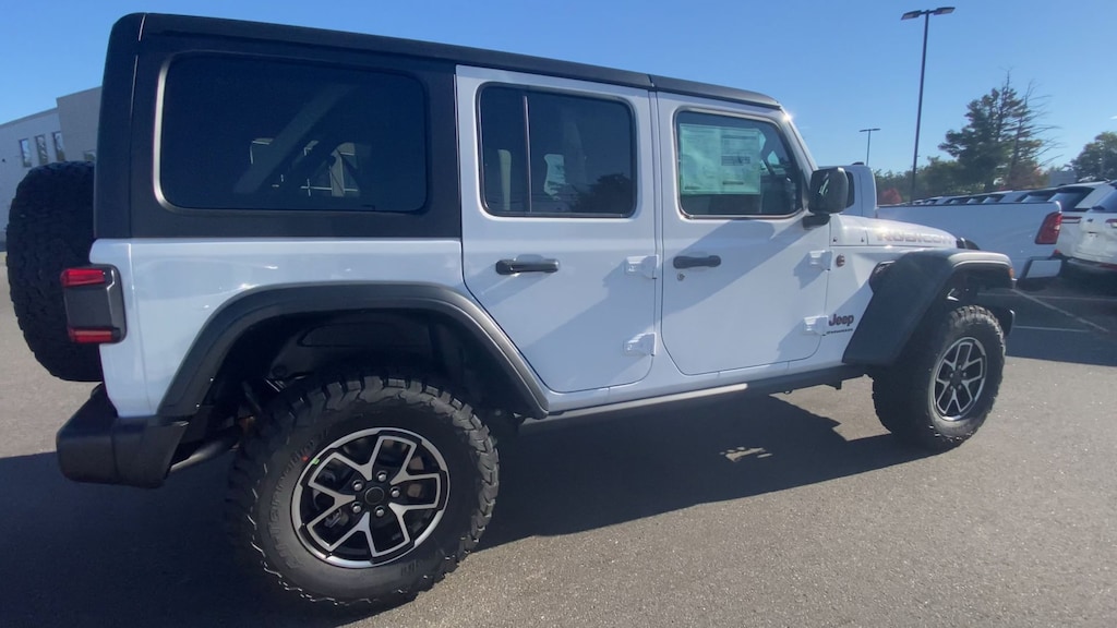 New 2025 Jeep Wrangler 4-DOOR RUBICON Sport Utility