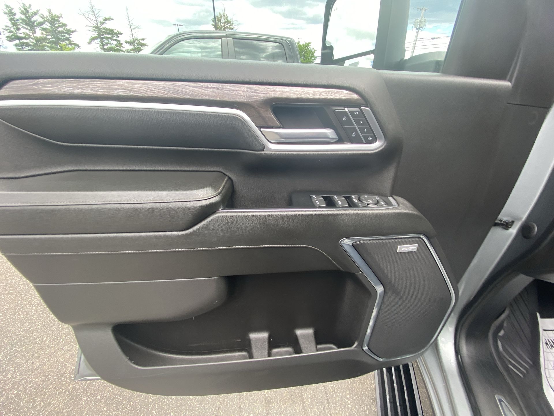 2024 Chevrolet Silverado 2500HD LTZ - Photo 13