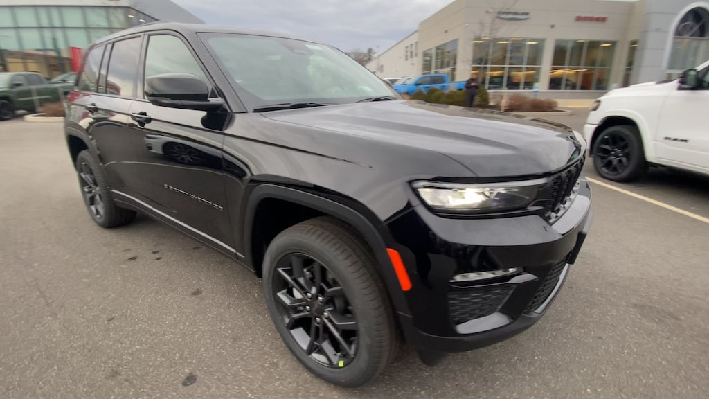 New 2025 Jeep Grand Cherokee LIMITED 4X4 Sport Utility