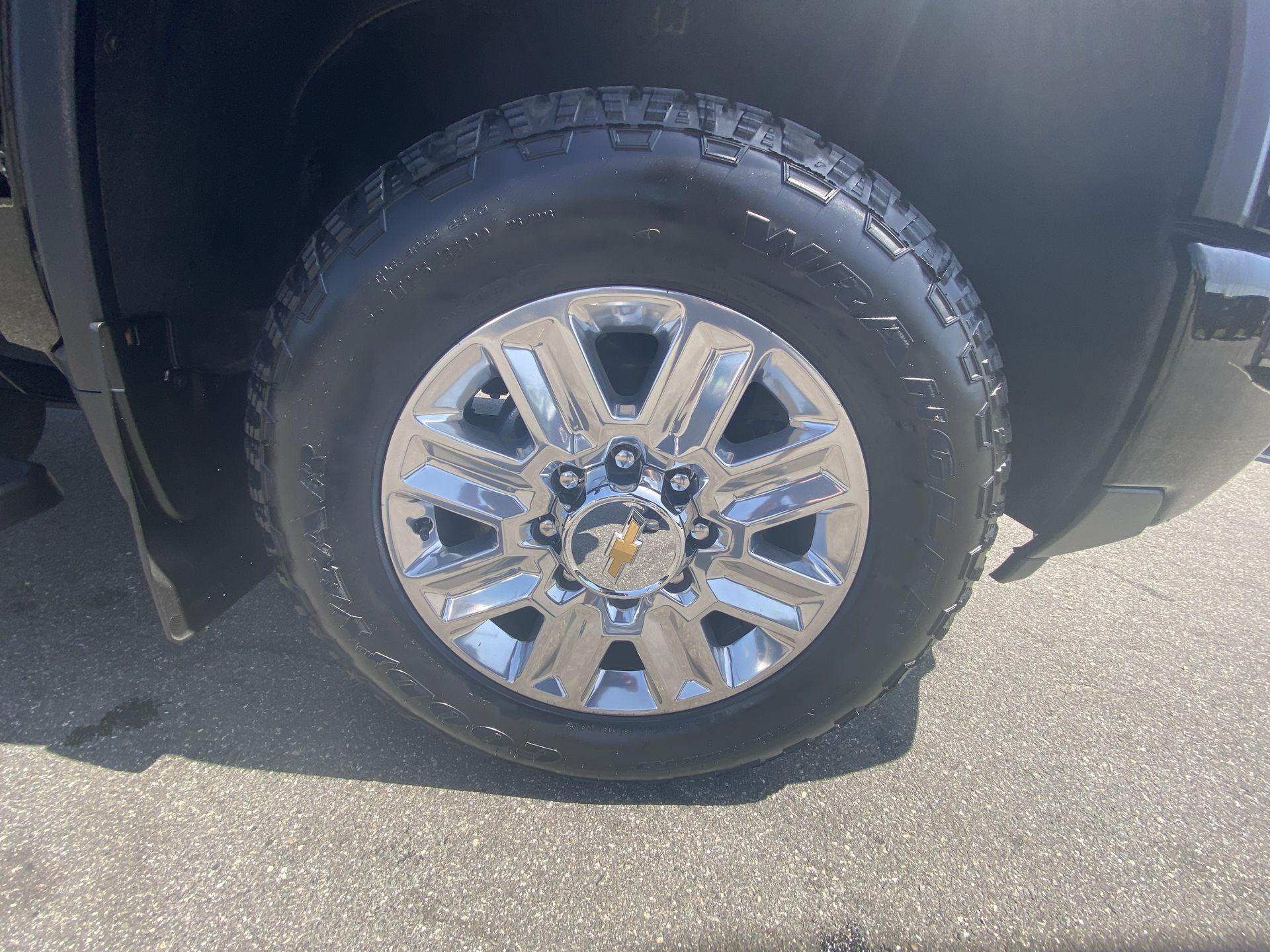 2025 Chevrolet Silverado 3500HD High Country - Photo 10
