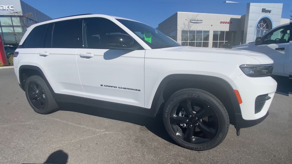 New 2025 Jeep Grand Cherokee ALTITUDE X 4X4 Sport Utility