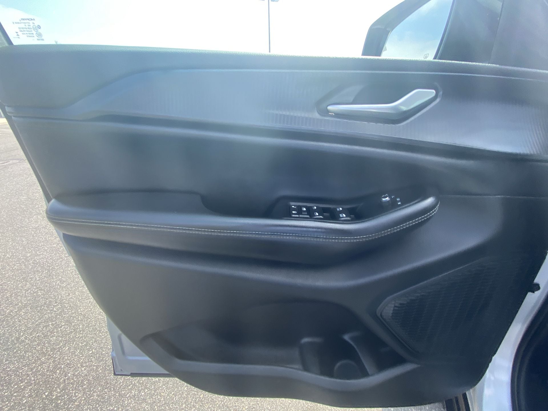 2023 Jeep Grand Cherokee Altitude - Photo 13