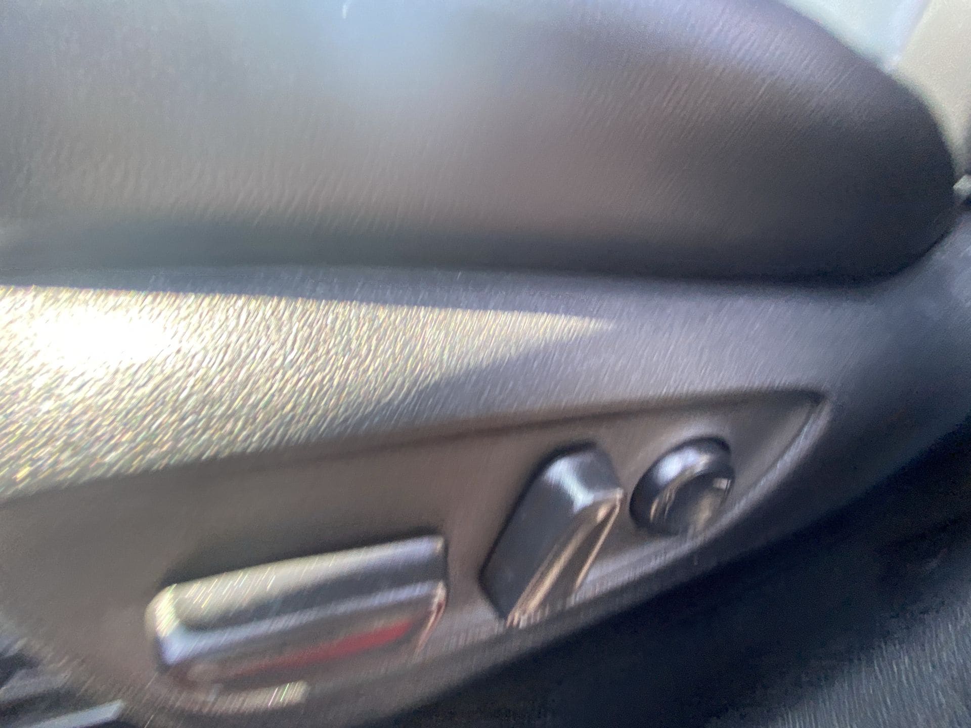 2021 Toyota Highlander XLE - Photo 12