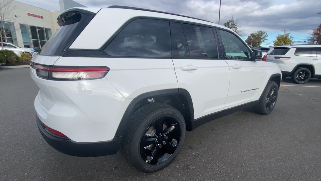 New 2025 Jeep Grand Cherokee ALTITUDE X 4X4 Sport Utility