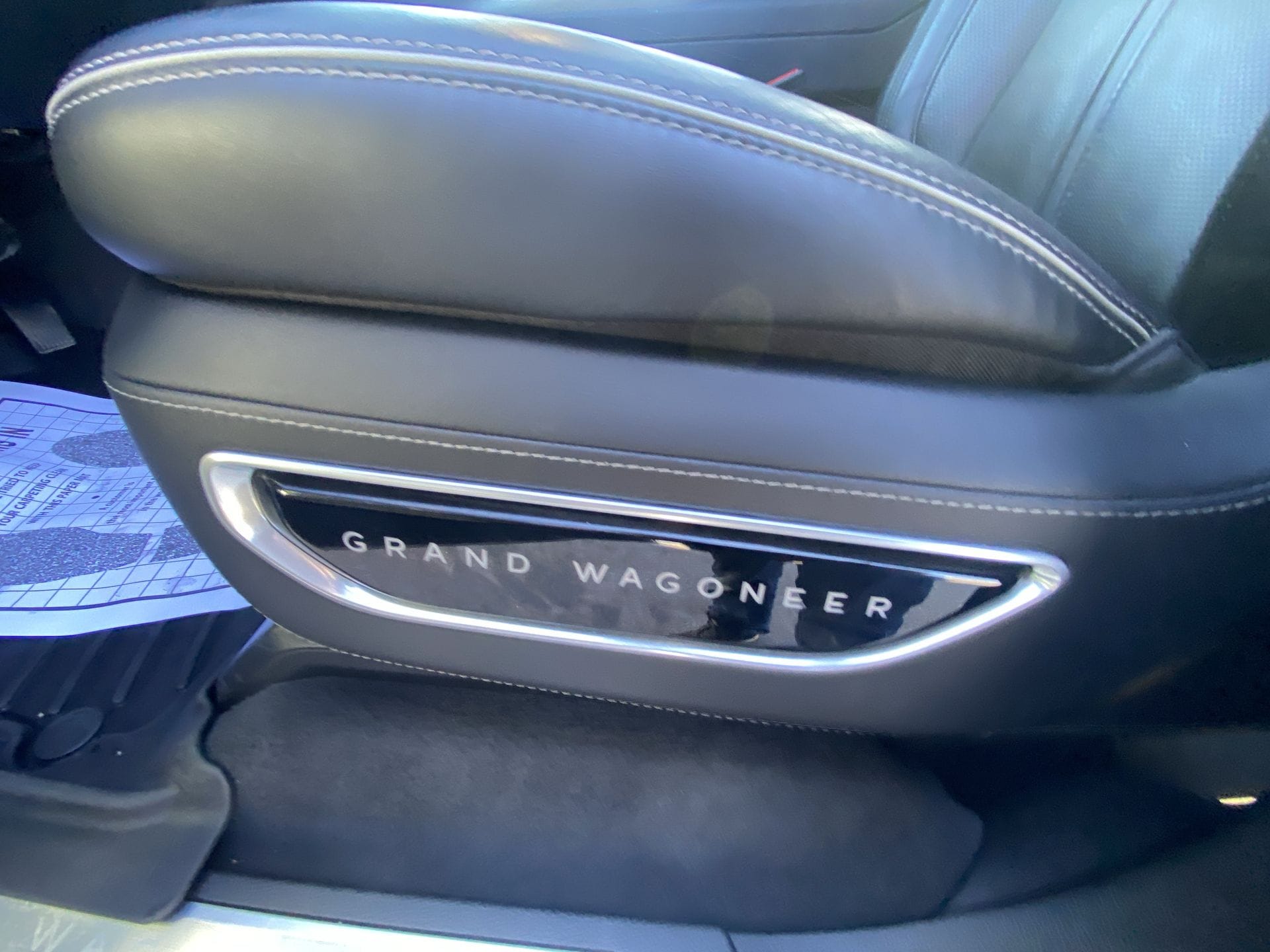 2024 Jeep Grand Wagoneer Series II - Photo 12