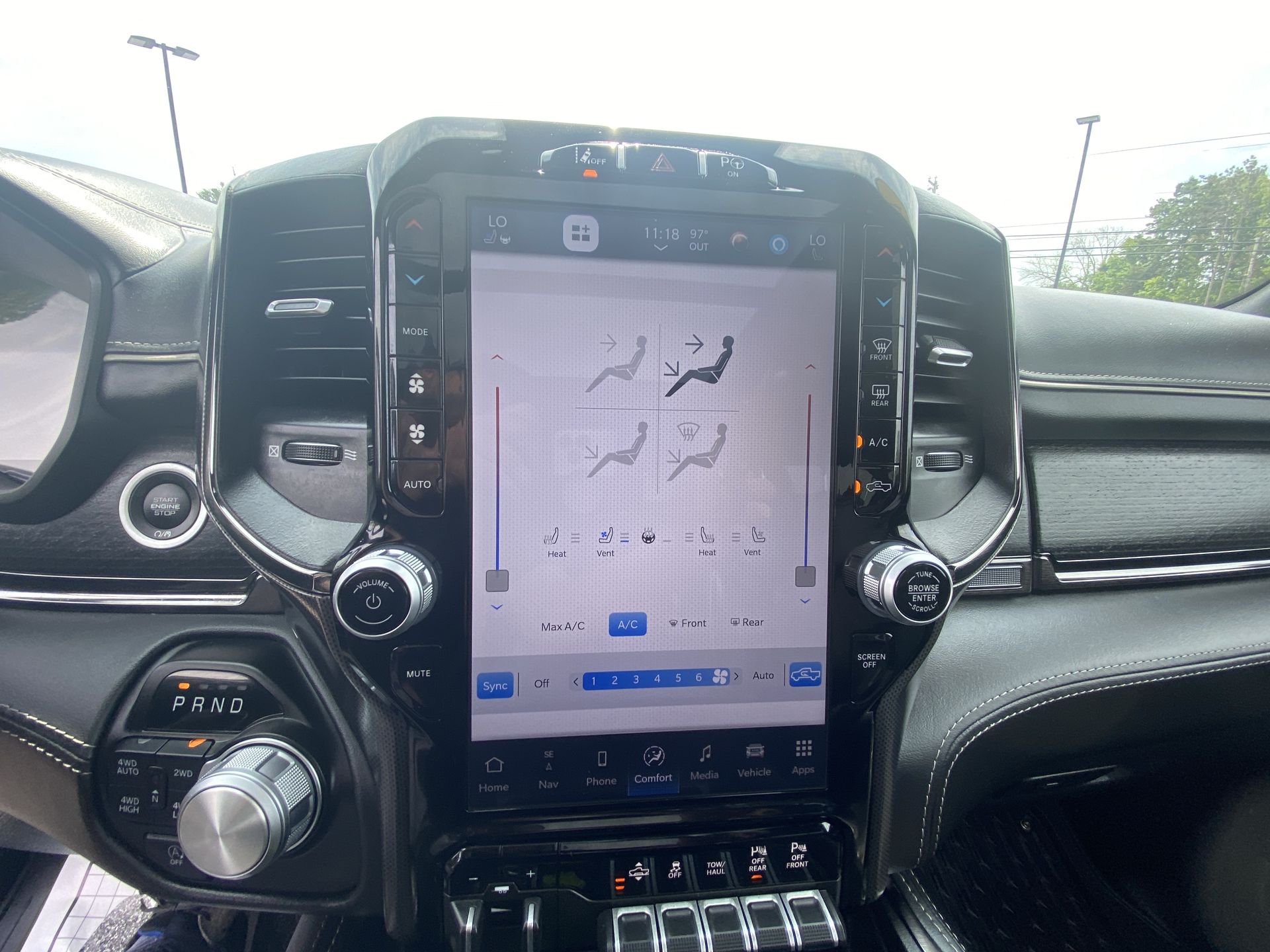 2024 RAM Ram 1500 Pickup Limited - Photo 18