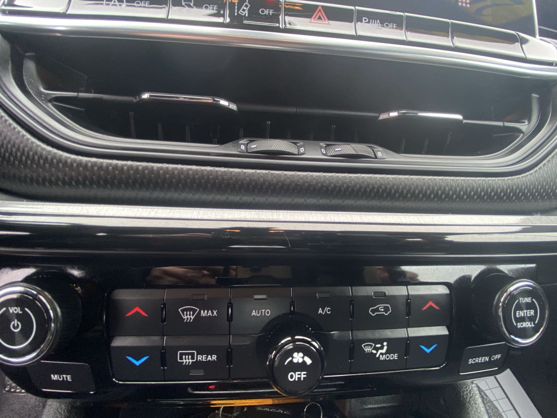 2023 Jeep Compass Trailhawk - Photo 18