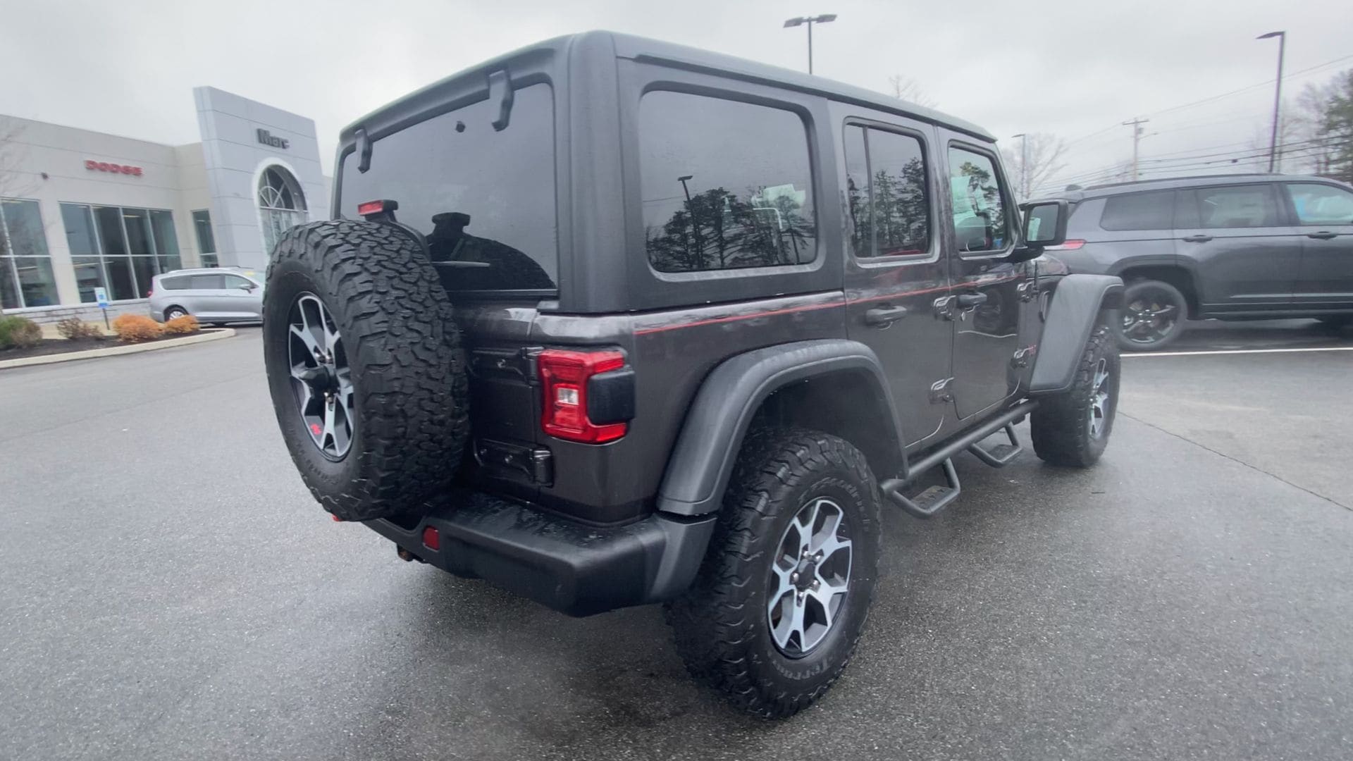 Used 2020 Jeep Wrangler Unlimited Rubicon with VIN 1C4HJXFG4LW189136 for sale in Sanford, ME