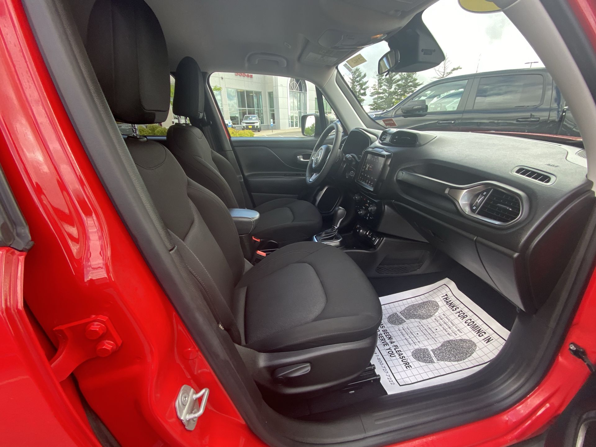 2023 Jeep Renegade Latitude - Photo 23