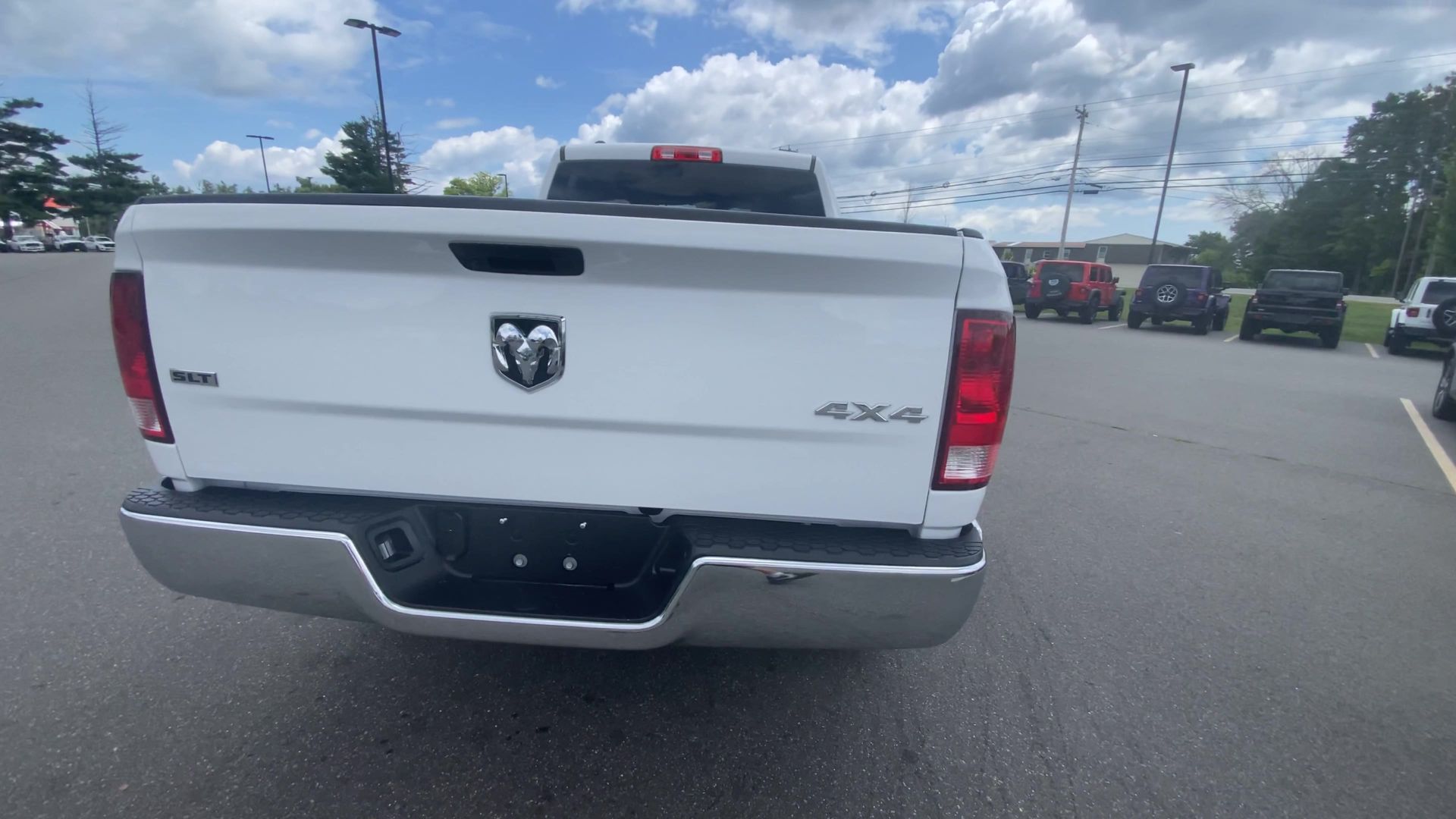 2024 RAM Ram 1500 Classic SLT - Photo 9