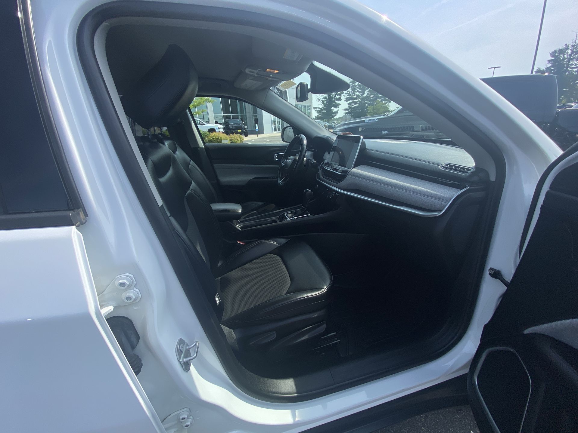 2022 Jeep Compass Latitude - Photo 23