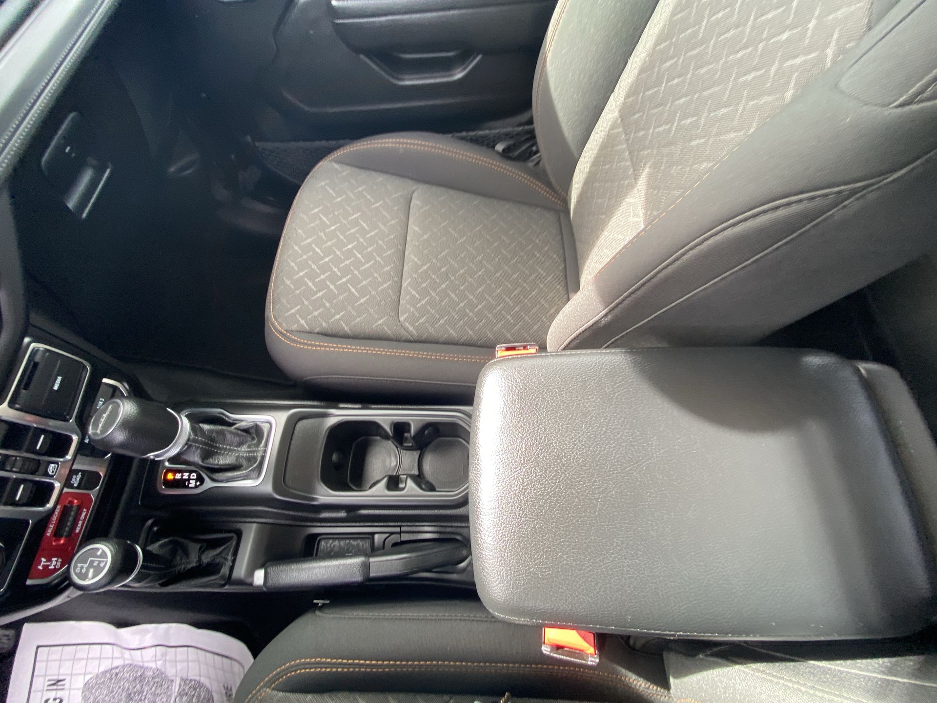 2026 Jeep Gladiator Mojave - Photo 18