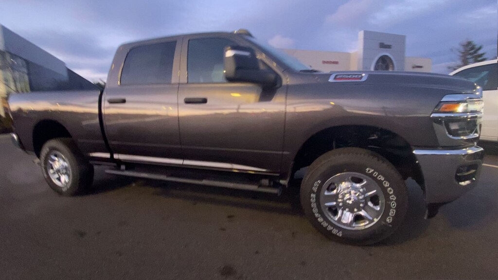 New 2026 Ram 2500 TRADESMAN CREW CAB 4X4 6'4 BOX Pickup